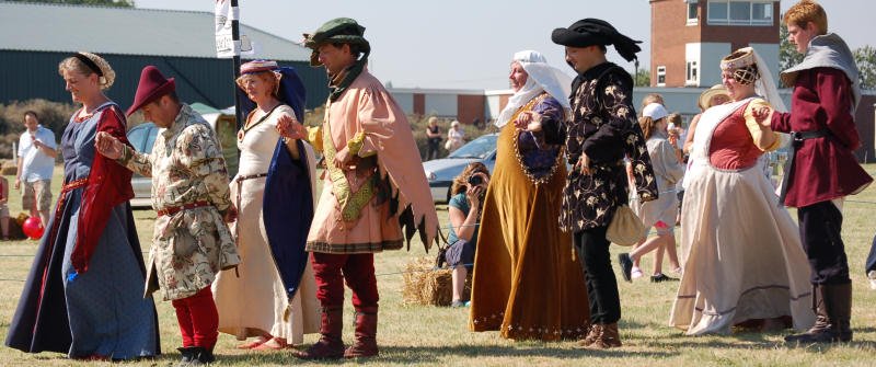 Medieval dance